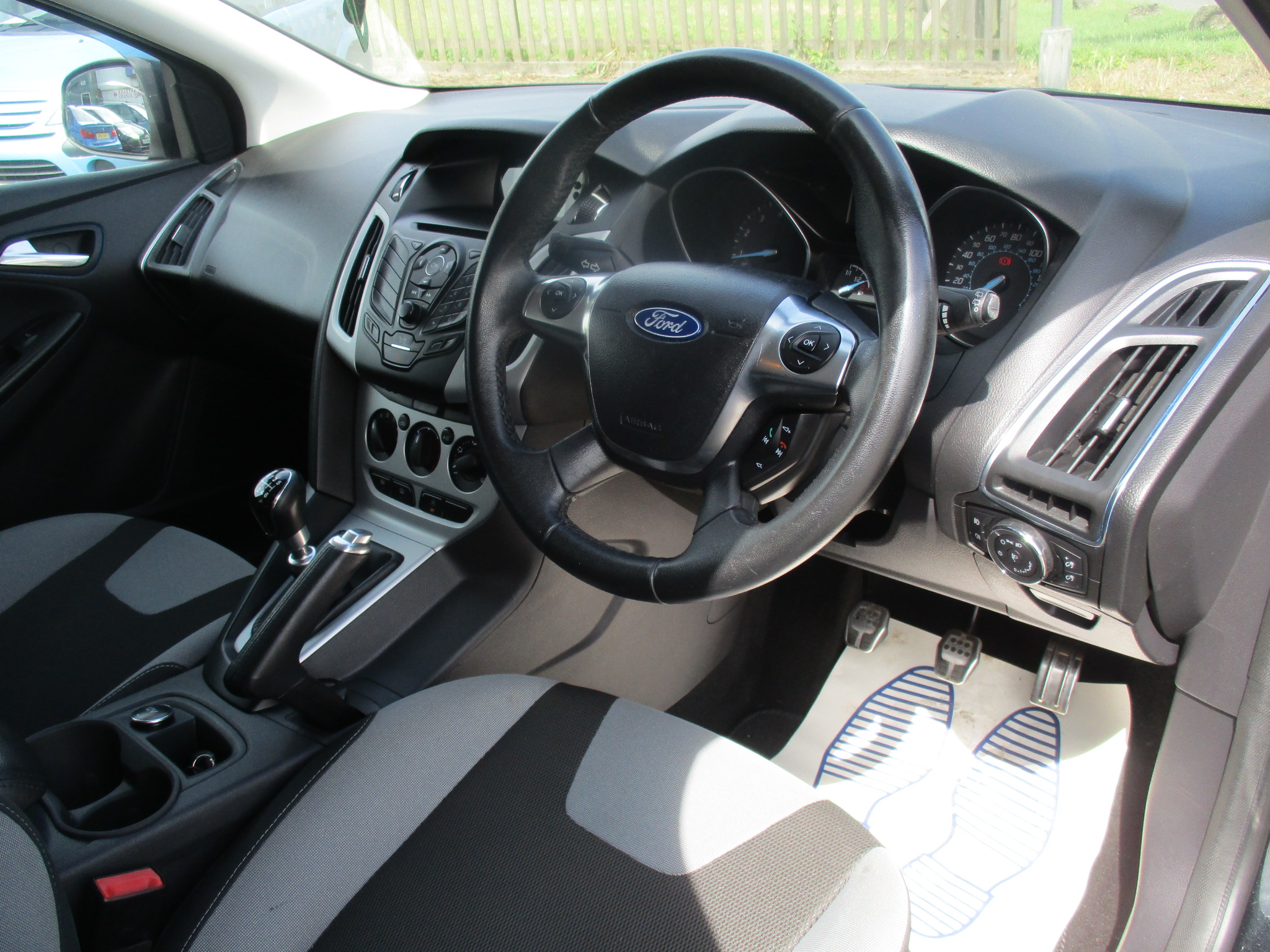 FORD FOCUS 1.0T ECO BOOST ZETEC S 2012